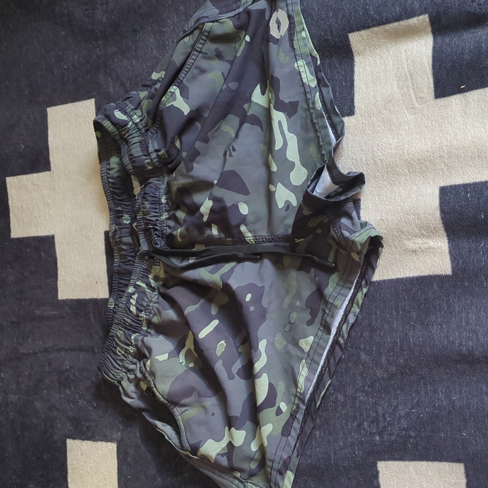 Dixxon/Vixxon athletic shorts